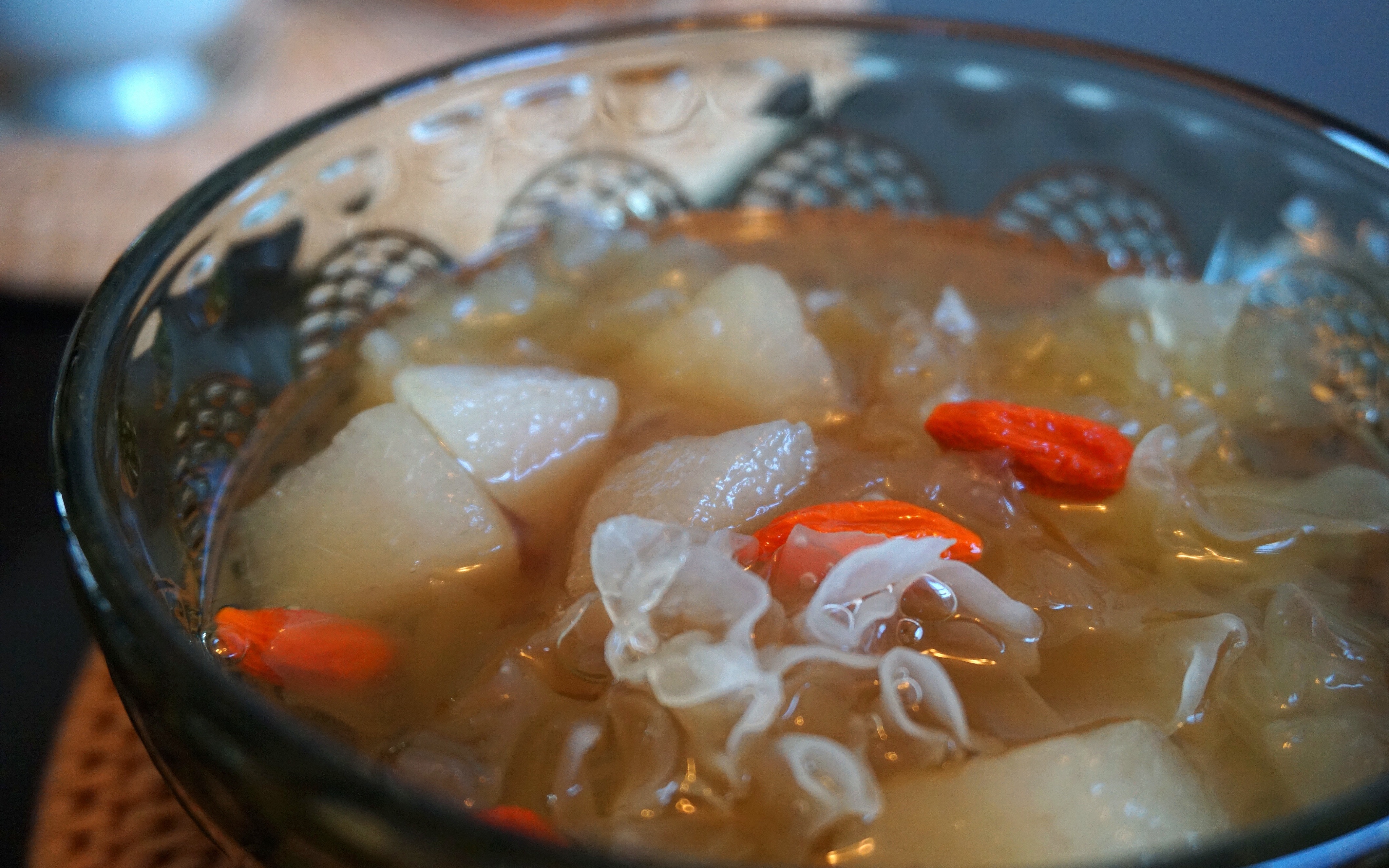 秋冬养生润肺的【老北京小吊梨汤】做法用料简单.大家都来做吧.