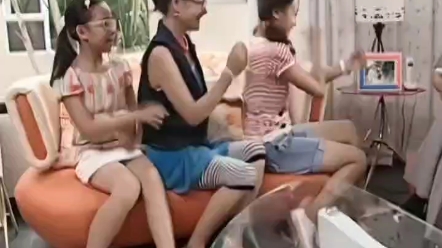 饰演小蓝姐姐的廖景萱,在直播间教育黑粉,女王气质拿捏的死死的#魔仙