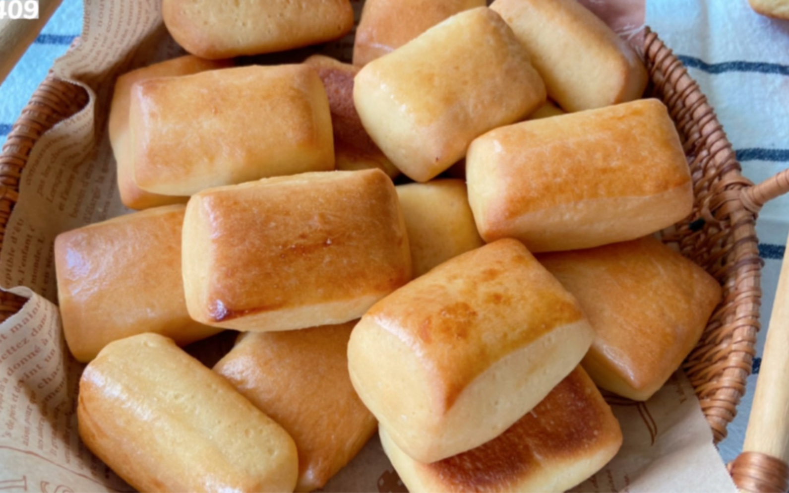 炼乳小面包,手揉面,无需手套膜,柔软劲道,奶香奶香的