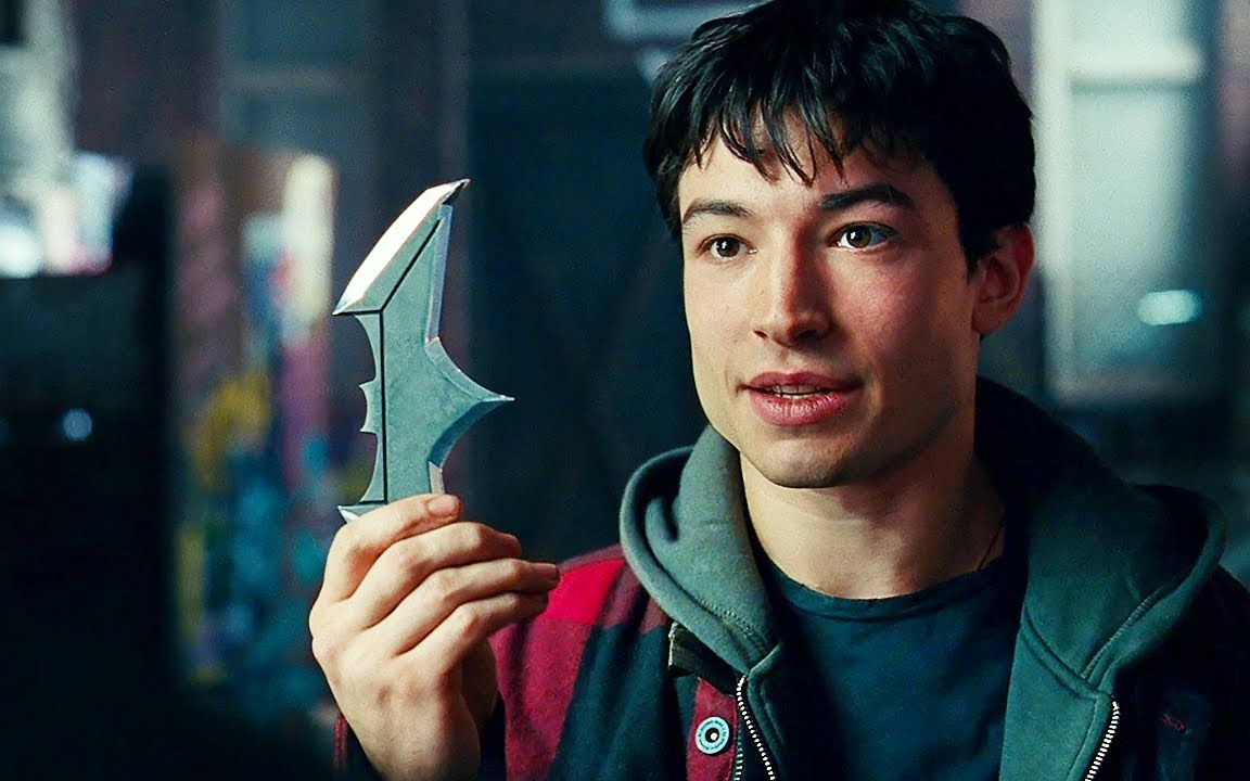 布鲁斯韦恩招募巴里艾伦正义联盟2017电影剪辑高清