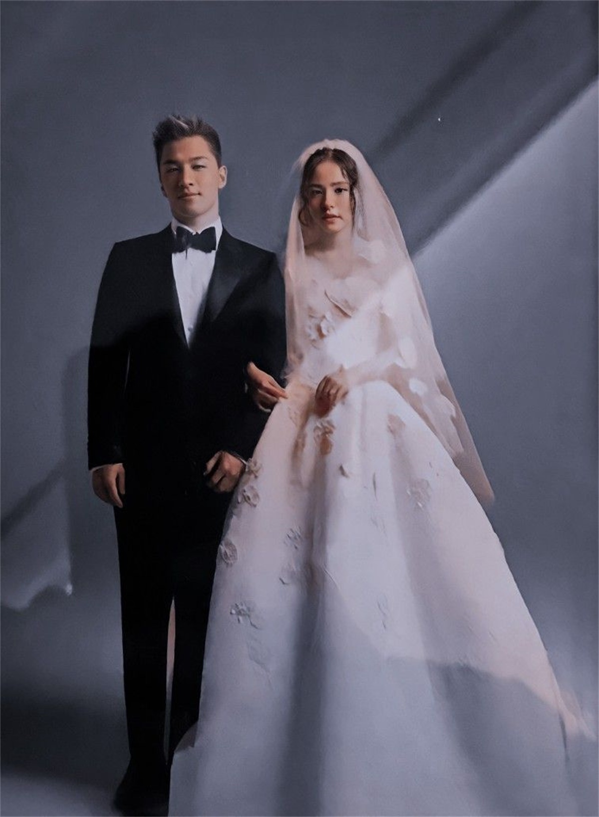 bigbang taeyang的妻子,晒小狗雕像引发讨论,难道怀孕了?