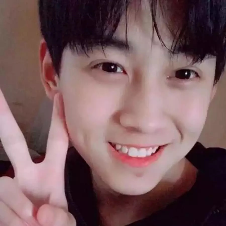 抖音网红排名:费启鸣垫底,第一名你不得不服