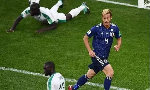 法亚在线日语 本田圭佑 被世界杯宠爱的男人 哔哩哔哩