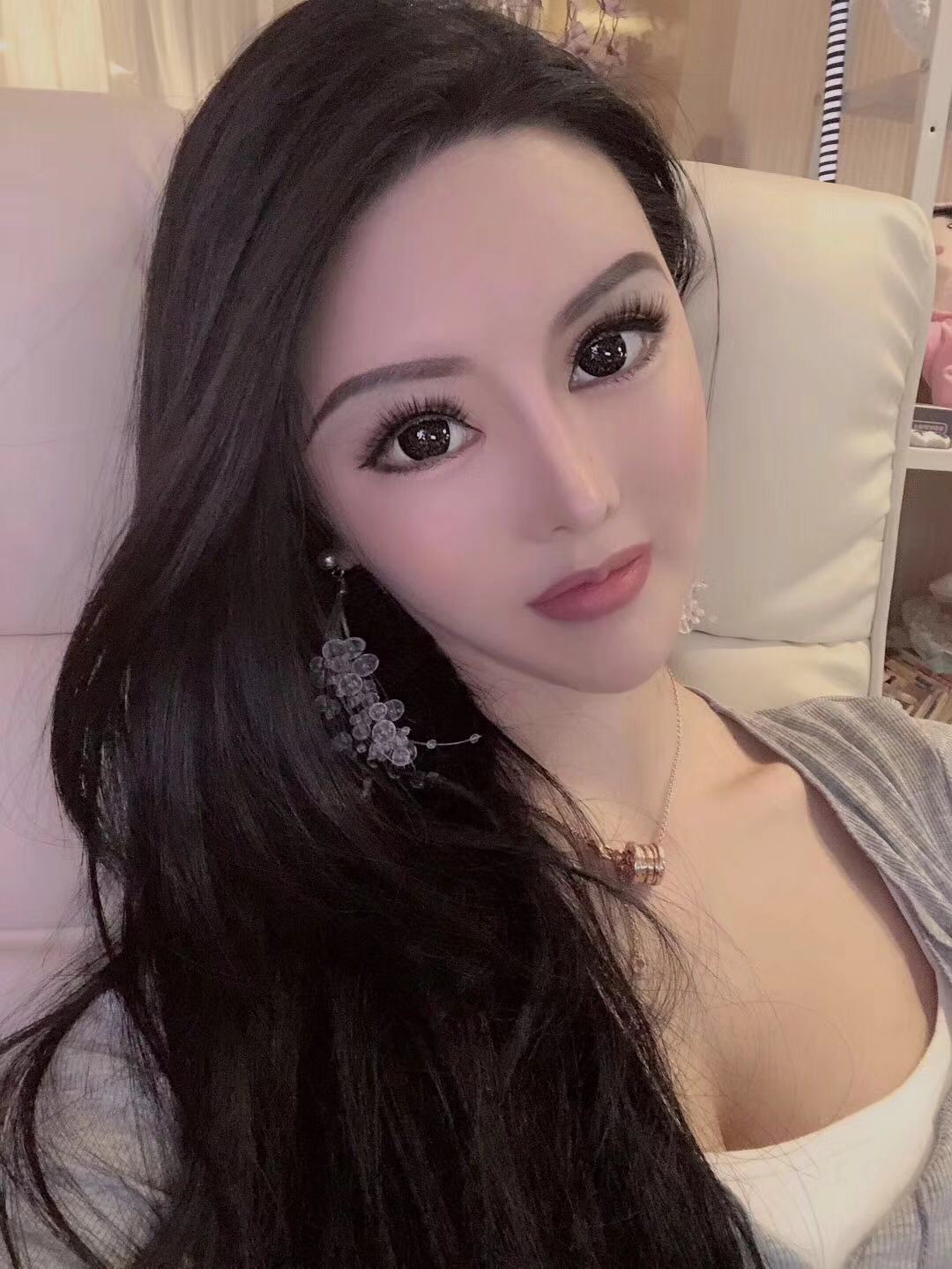 网红主播"教主suki"转会费高达千万成直播公会争抢对象