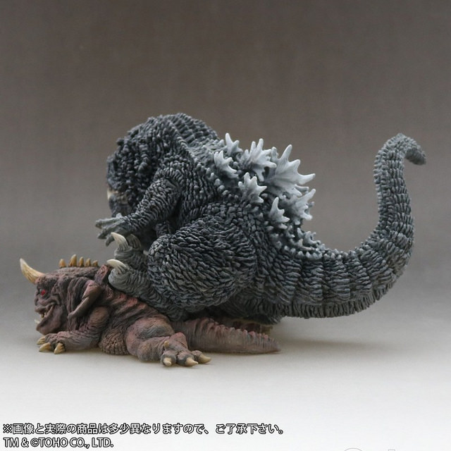 x-plus提出「哥斯拉(2001) 少年ric限定版」手办