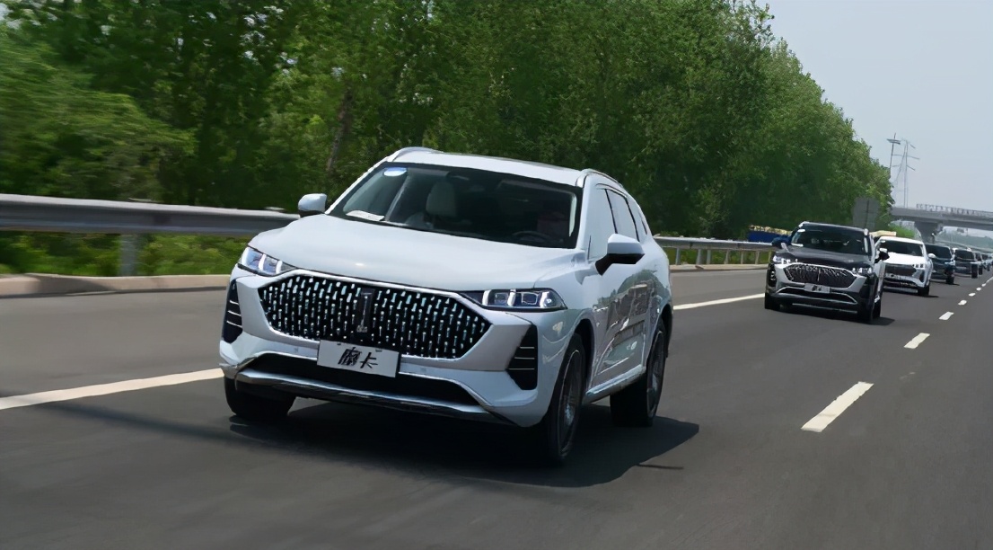 博采新老势力之长试驾wey摩卡