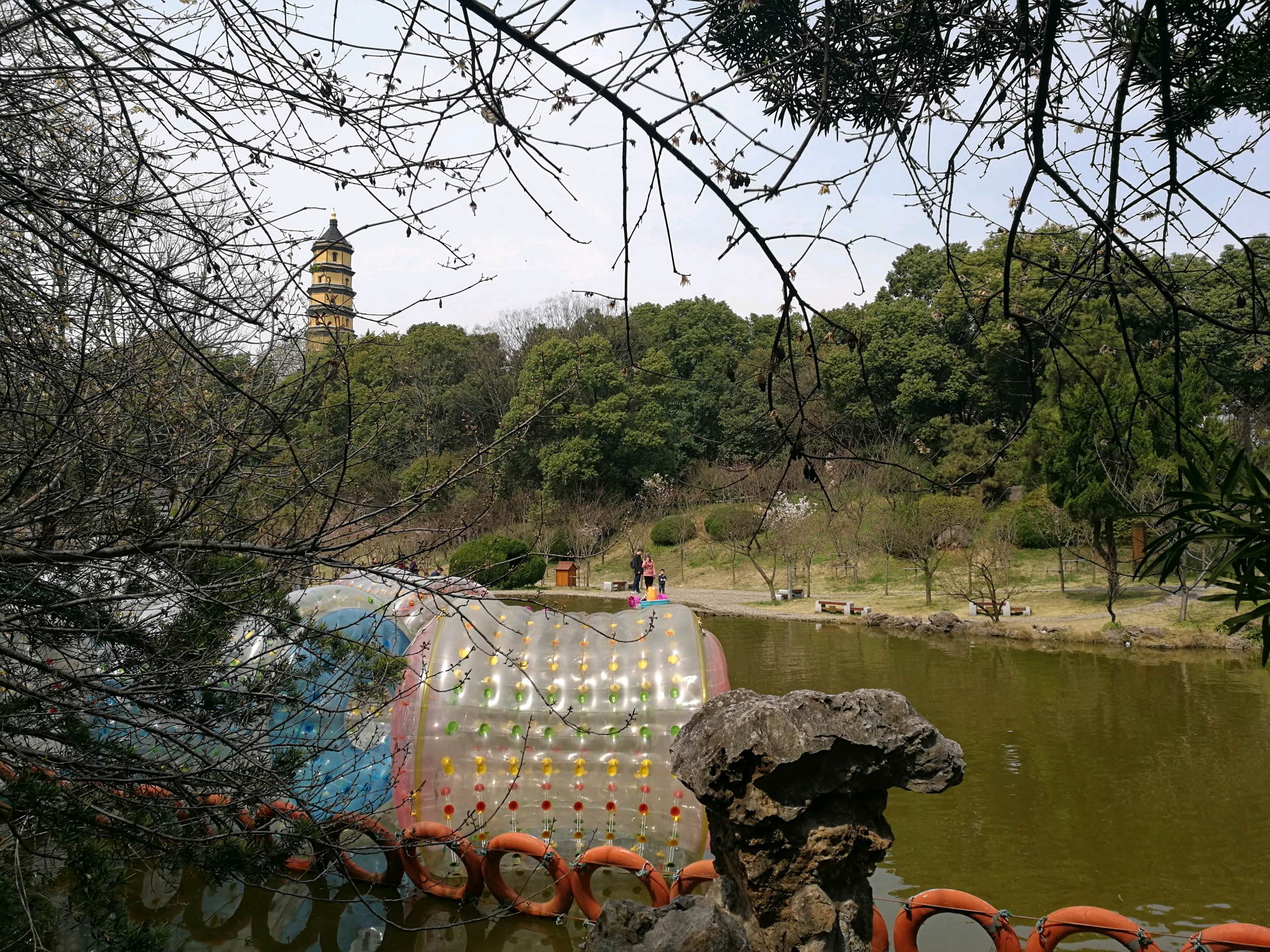 生活 日常 寶塔山 櫻花節 公園古樸,典雅,假山清池,亭臺樓閣,曲徑