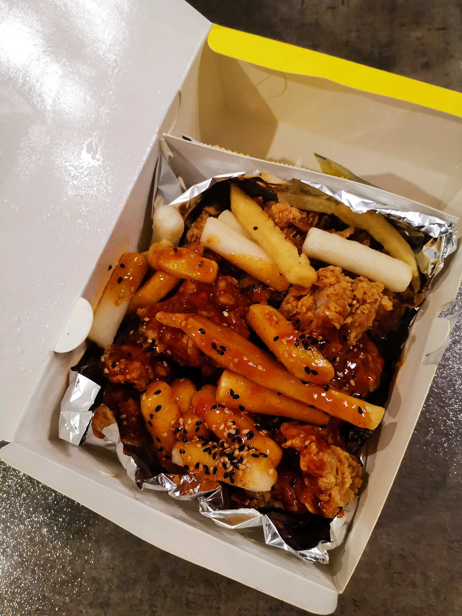 记录饮食 | 今天罪恶的吃了炸鸡和蛋糕,于是疯狂的运动了一下