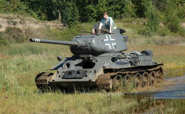 弑亲者二战期间德国缴获使用的苏联t34车族19411945finalepisode附t34