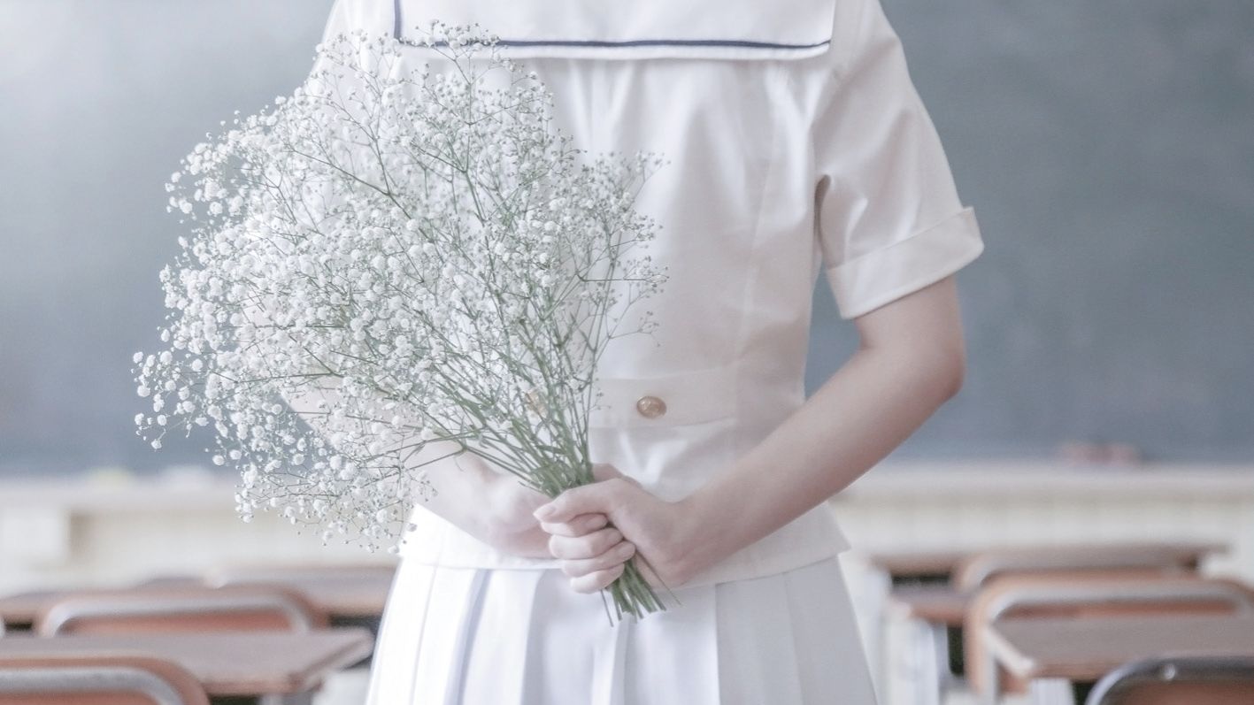 歌词翻译 Tiptoe かすみ草の花束を 献霞草的花束于 哔哩哔哩