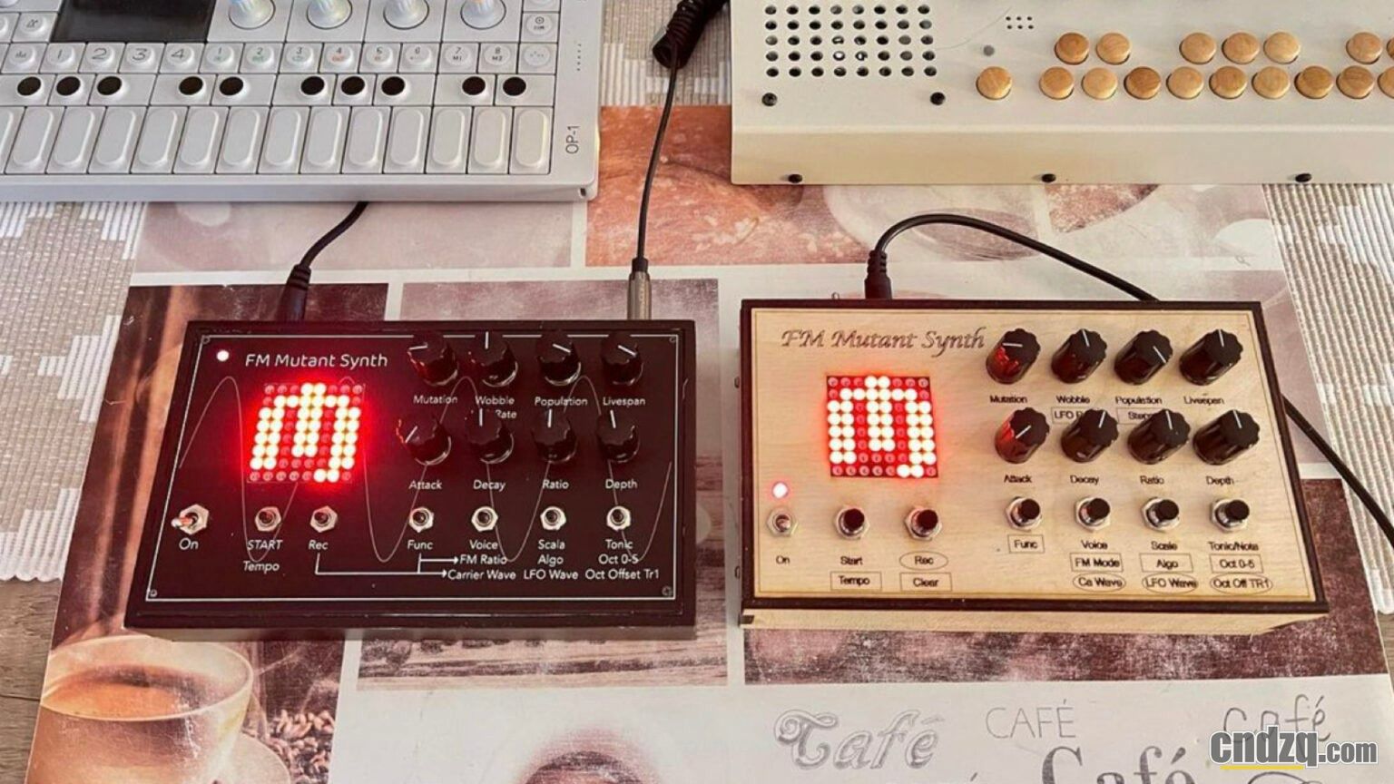 Synth Project FM Mutant Synth是一款FM合成器+音序器 哔哩哔哩