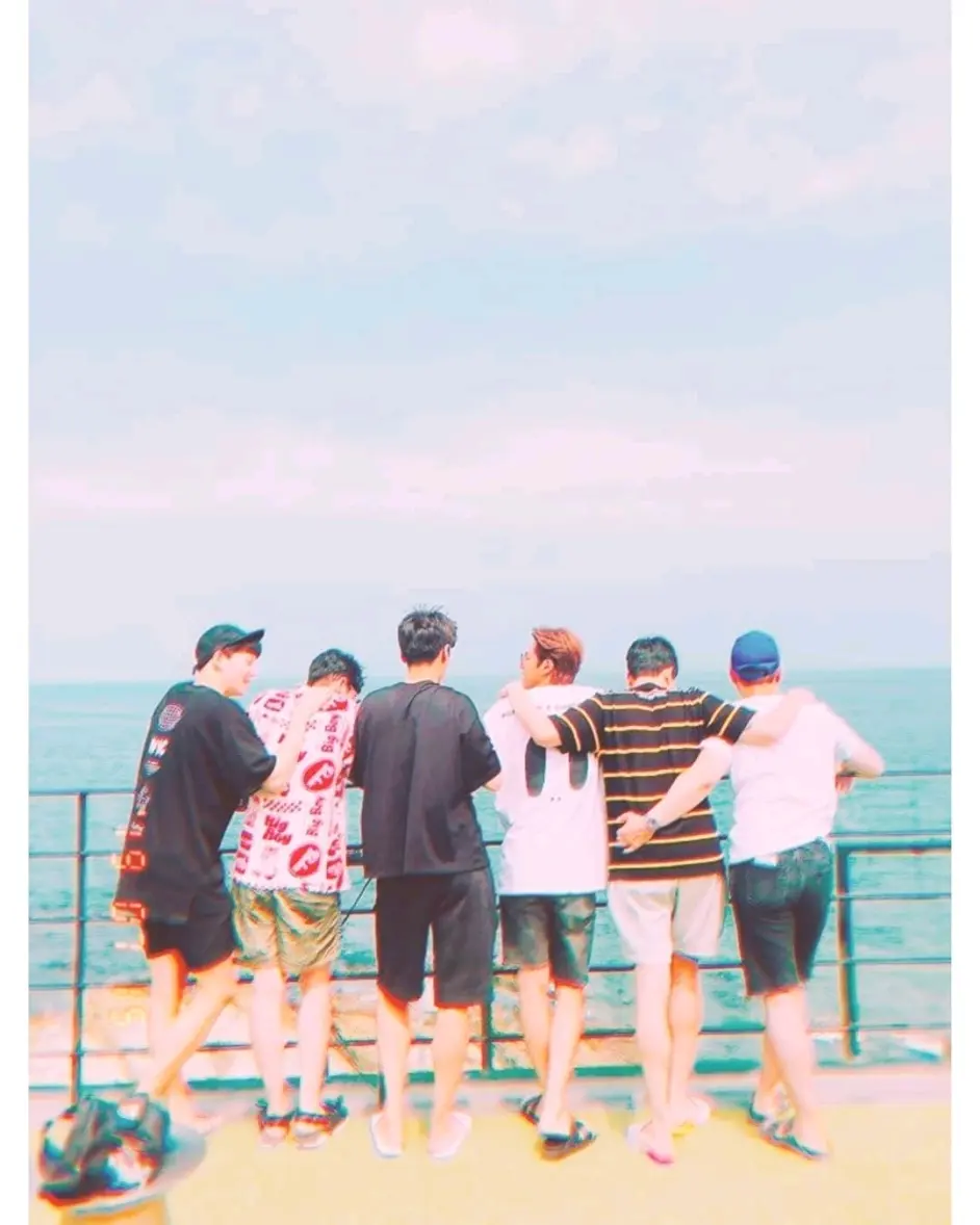 瑜卤允浩 郑允浩ins公开 釜山旅游照 成为话题 哔哩哔哩