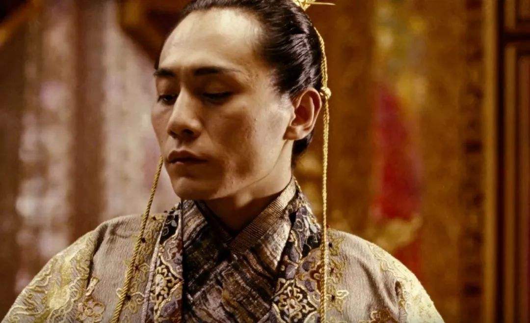 "盖世美男子"刘烨:从文弱小生到肌肉硬汉,靠健身改变身材