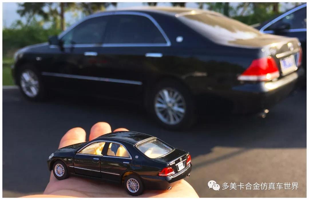tomica 皇冠12代 s180