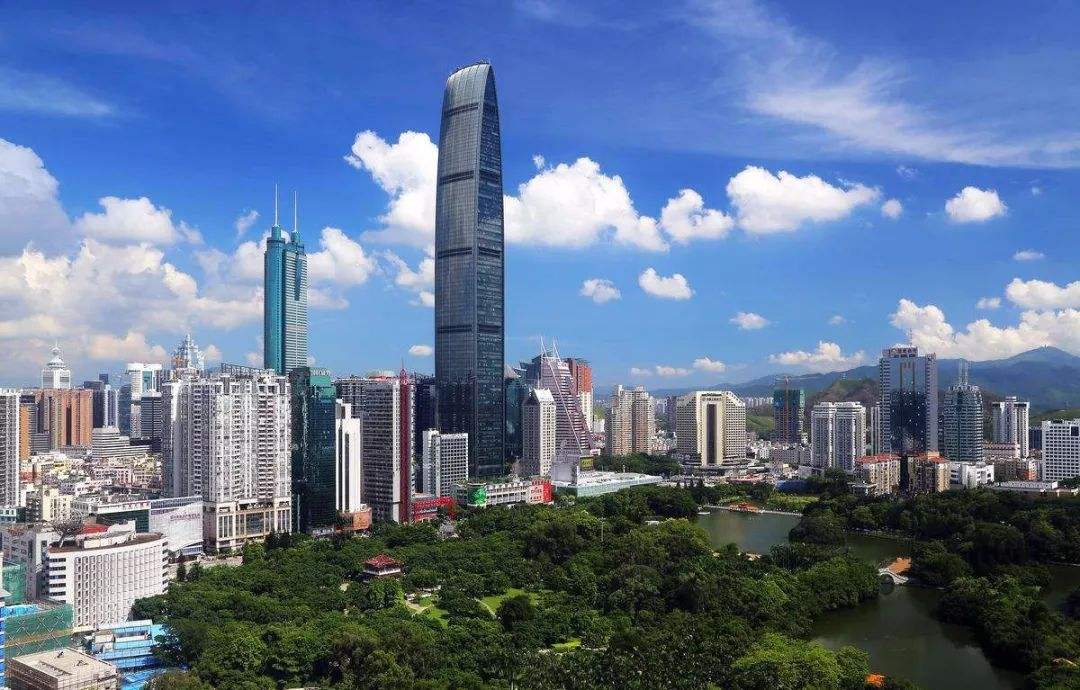 中国十大城市地标性建筑---深圳地王大厦