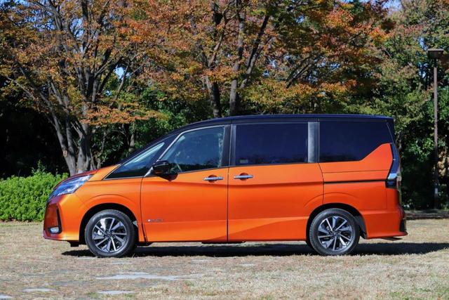 魅力究竟在哪日本小姐姐带你看本土销量第一的mpv日产serena