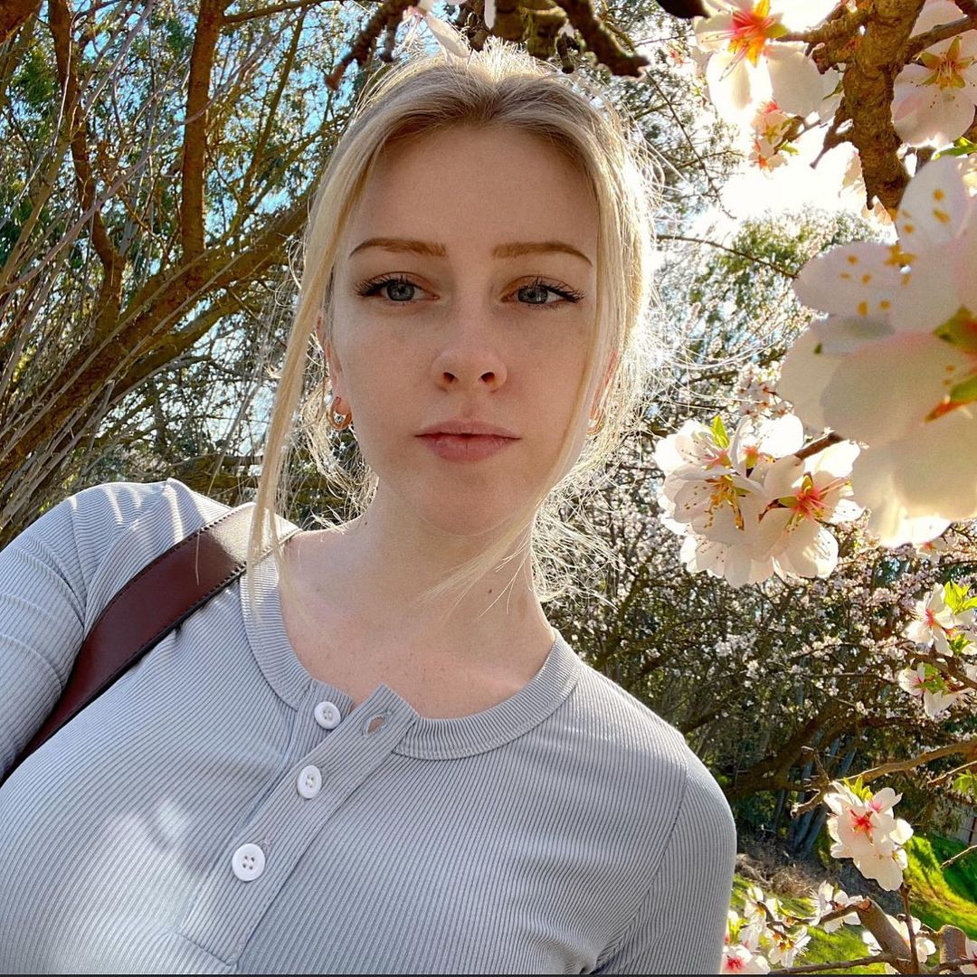 每天分享一个美女——Msfiiire - 哔哩哔哩