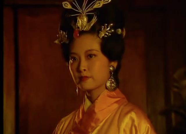 东汉太后干政:两任强势的窦太后,逼得皇帝爱上了太监