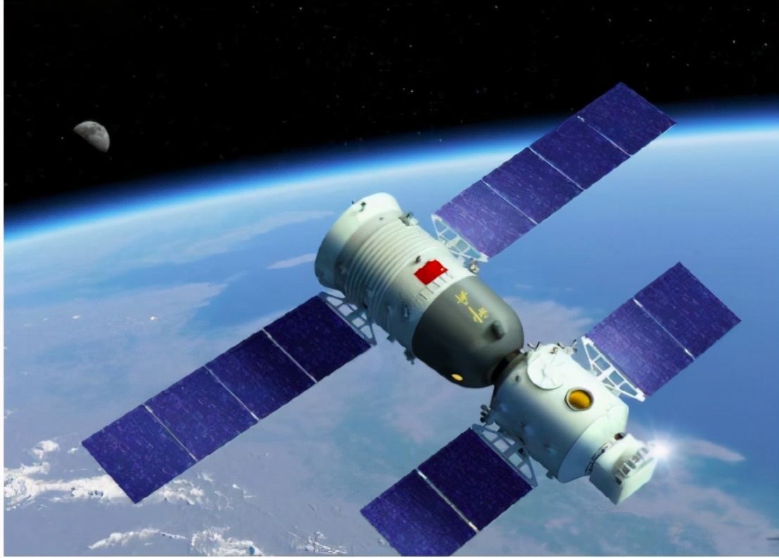 中国第一位在太空自拍的人说：“从太空俯瞰地球，中国人能做到！”