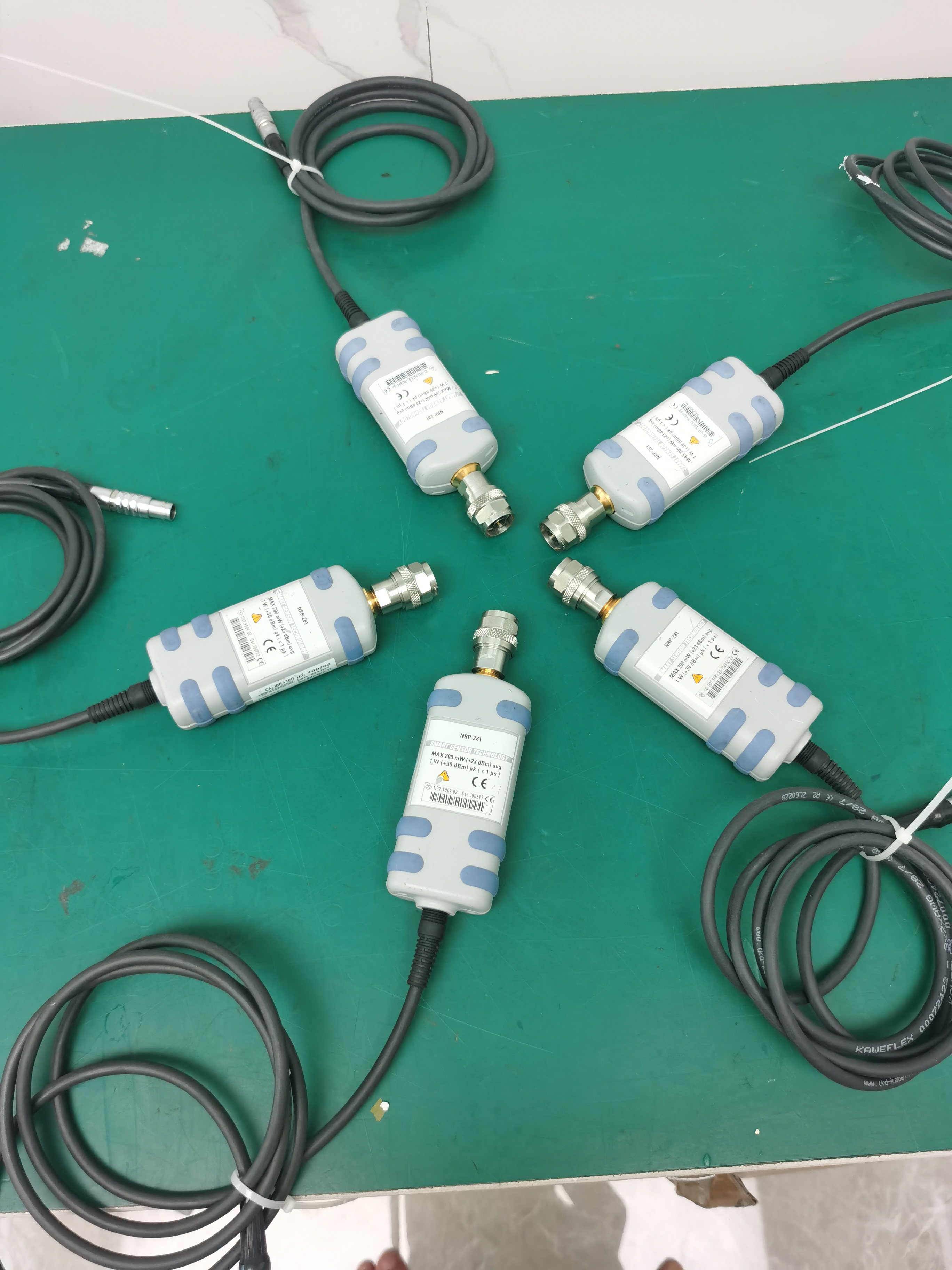 罗德NRP-Z81功率探头 - 哔哩哔哩