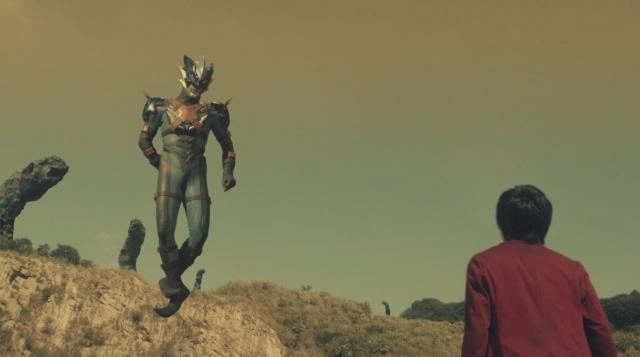 托雷基亚奥特曼原来是泰罗奥特曼的朋友,他是光之国的第二个叛徒