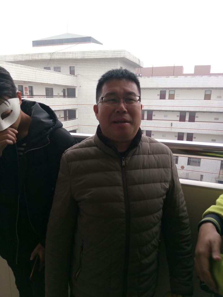 记山东省淄博市张店区实验中学2014级最后一个狂欢节