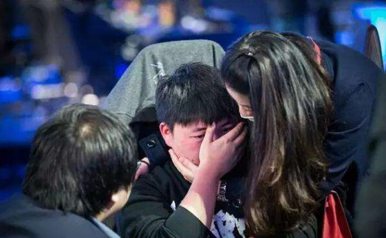 继重生五五开之后, 重生之最强UZI也问世了! 网