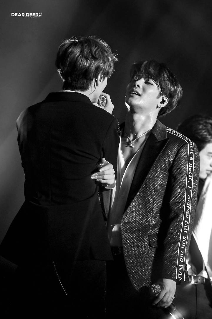 7.3 黑伞.冰淇淋.少年