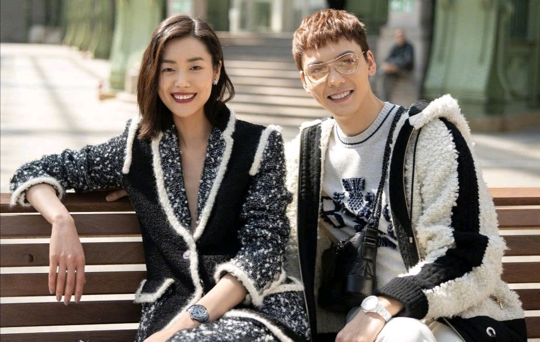 陈伟霆 刘雯在一起?有事吗?