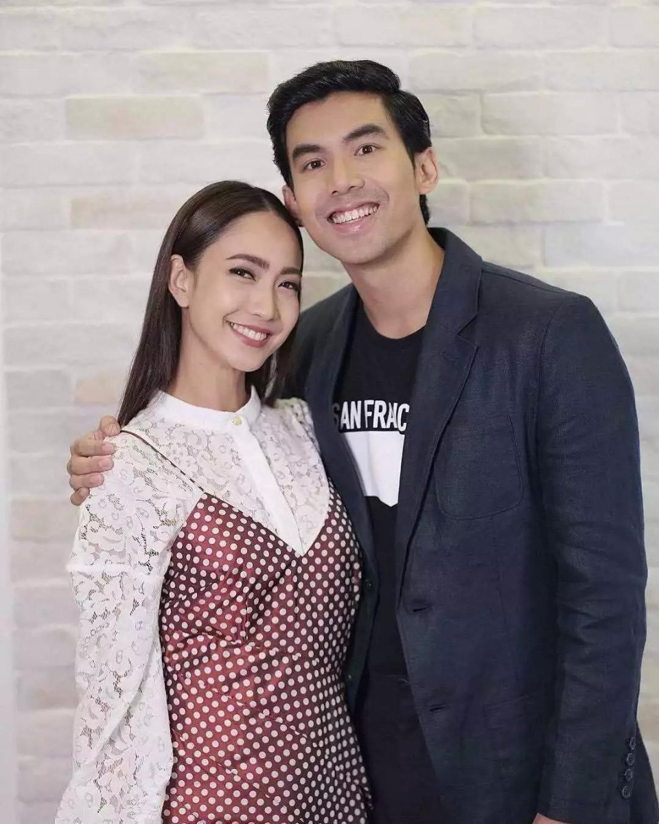 乡村爆笑泰剧《喜欢你》热播,Taew妹化身搞笑