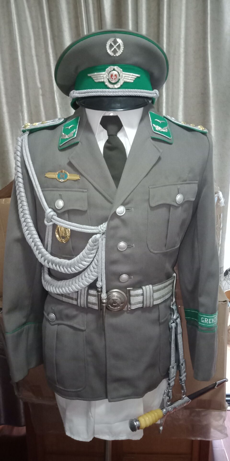 1982-90年东德礼服标准