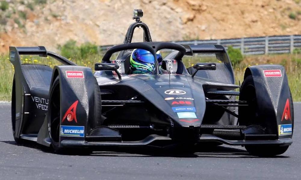 马萨测试文图里赛车