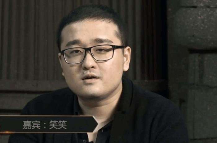 在解说s8的笑笑也注意到网友的这波热议, 不过笑笑却十分机智的用一句