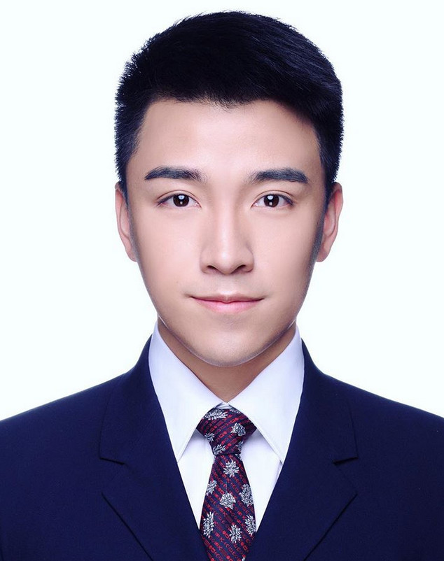 大长腿国航空少浴巾出镜,白衬衣腹肌 黑西裤胡渣小舌头够撩!