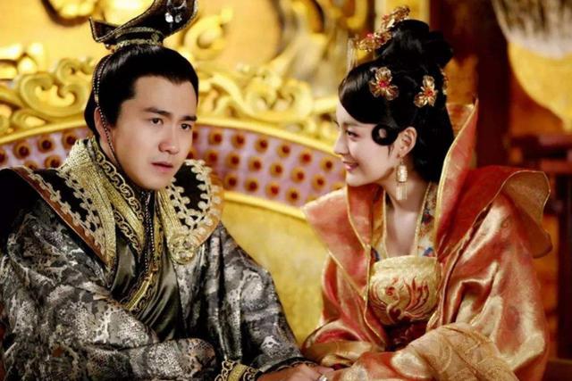 最后,在孝静帝"软磨硬泡"的"请求"之下,高欢"勉强"点头答应,高欢如愿