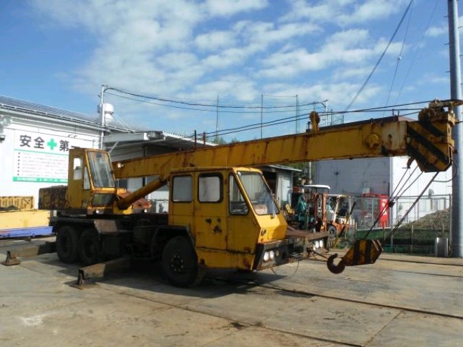 三轴多田野tl-150吊车