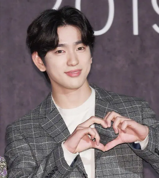 Got7朴珍荣作为演员的回归 确认出演 花样年华 青年时期主人公 哔哩哔哩