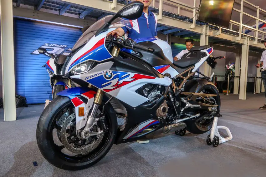 宝马s1000rr M Performance套件发布售价约23万人民币 哔哩哔哩