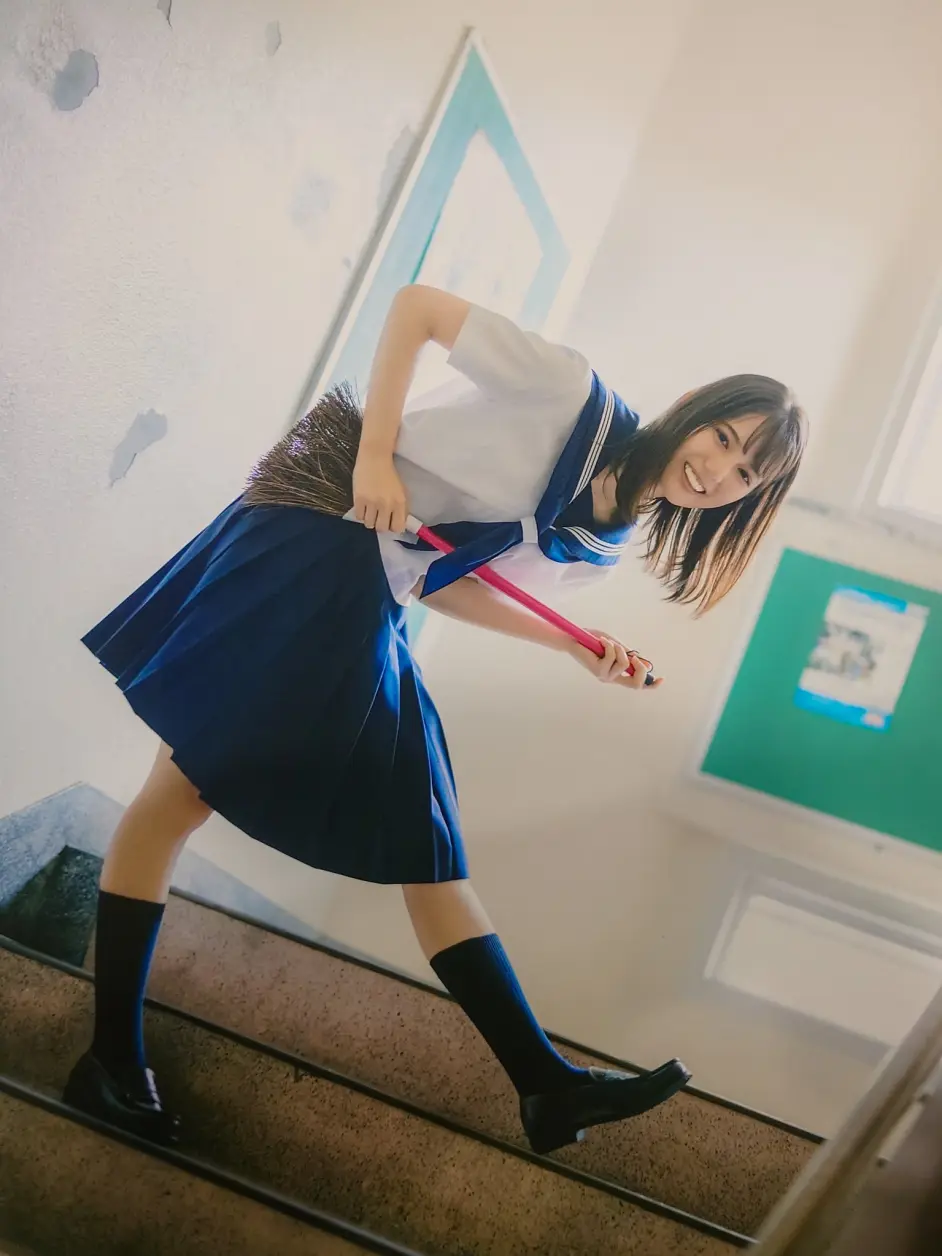 小坂菜緒1st写真集 君は誰 発売記念パネル展 哔哩哔哩