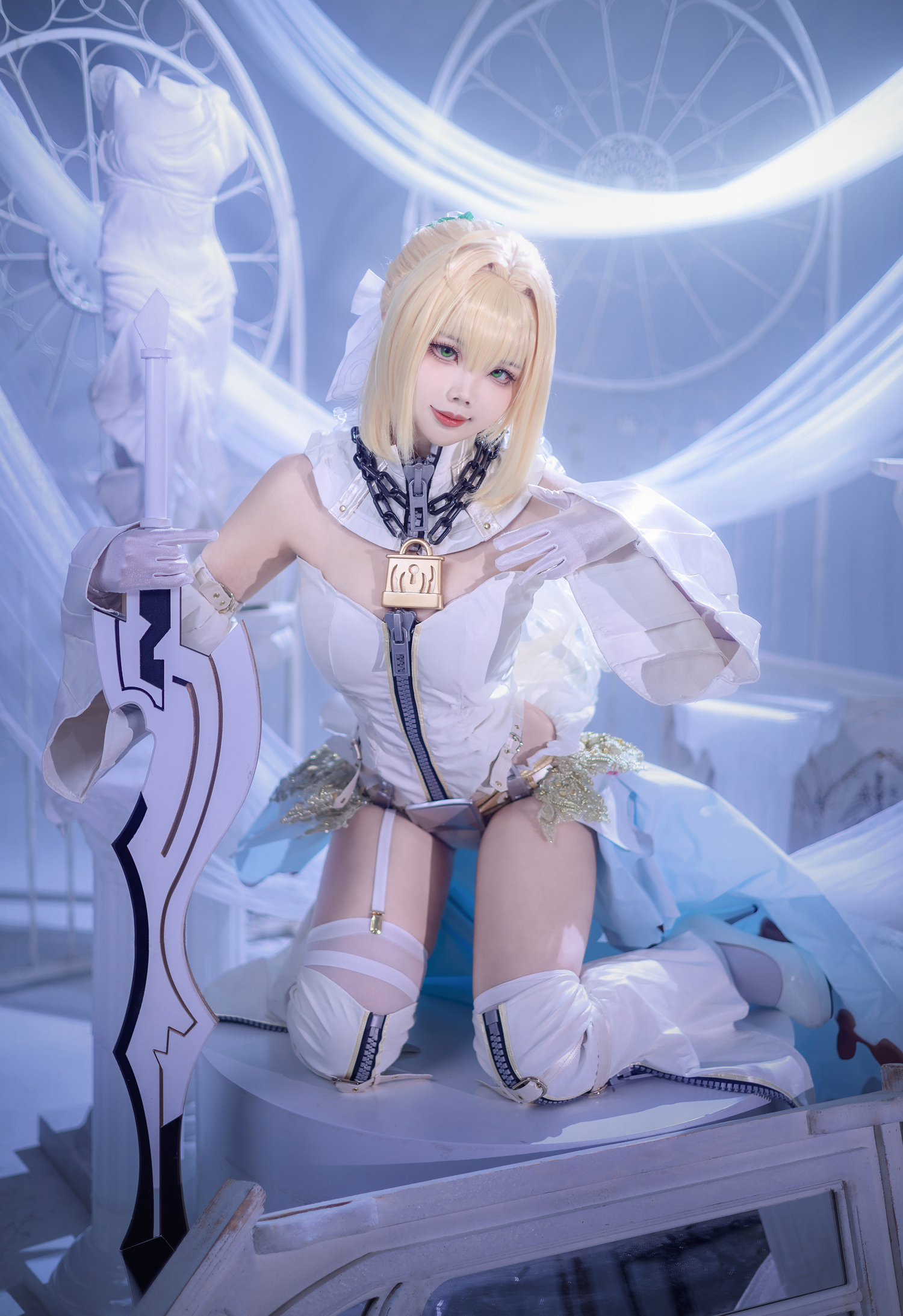 墨色的团子_墨舒新娘尼禄cosplay5