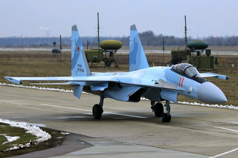 俄一架苏35战斗机坠毁 系量产型苏35首次坠毁