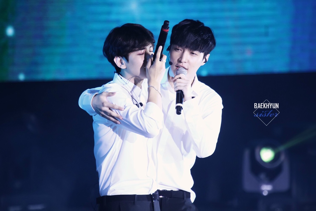 exo/蛋白《网恋吗少男?》预告