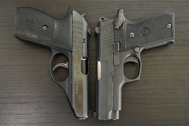 警察直呼内行sigp230手枪合集