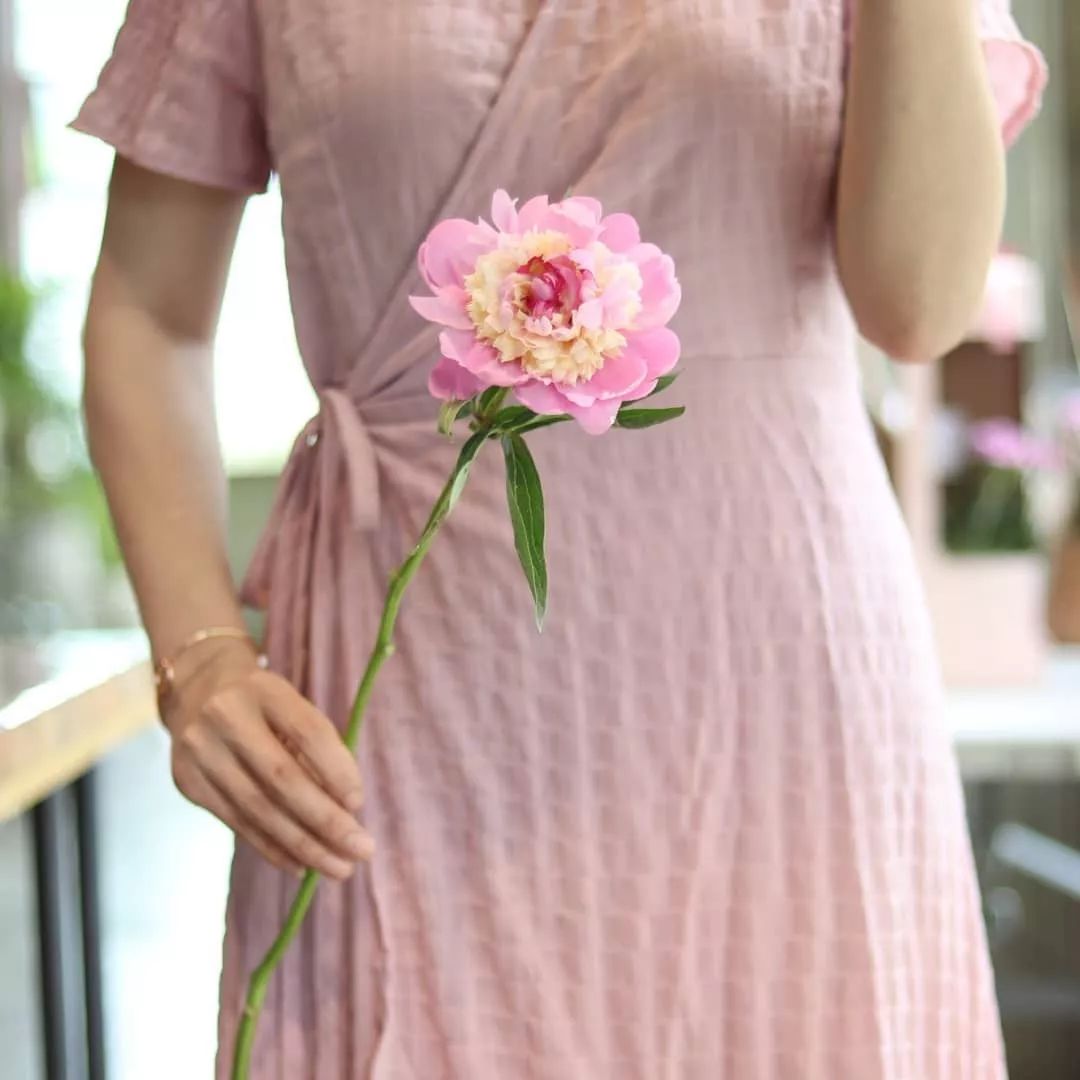 德信官方网站春意盎然插花活动为女性节日添彩——“花香满溢绽放美丽”回顾