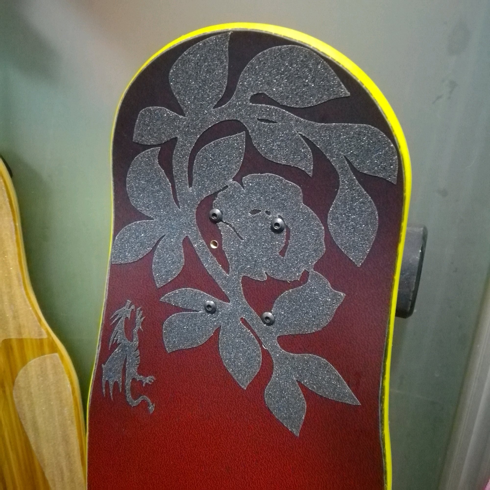 【呱呱】长板板面砂纸揭不揭?emmm