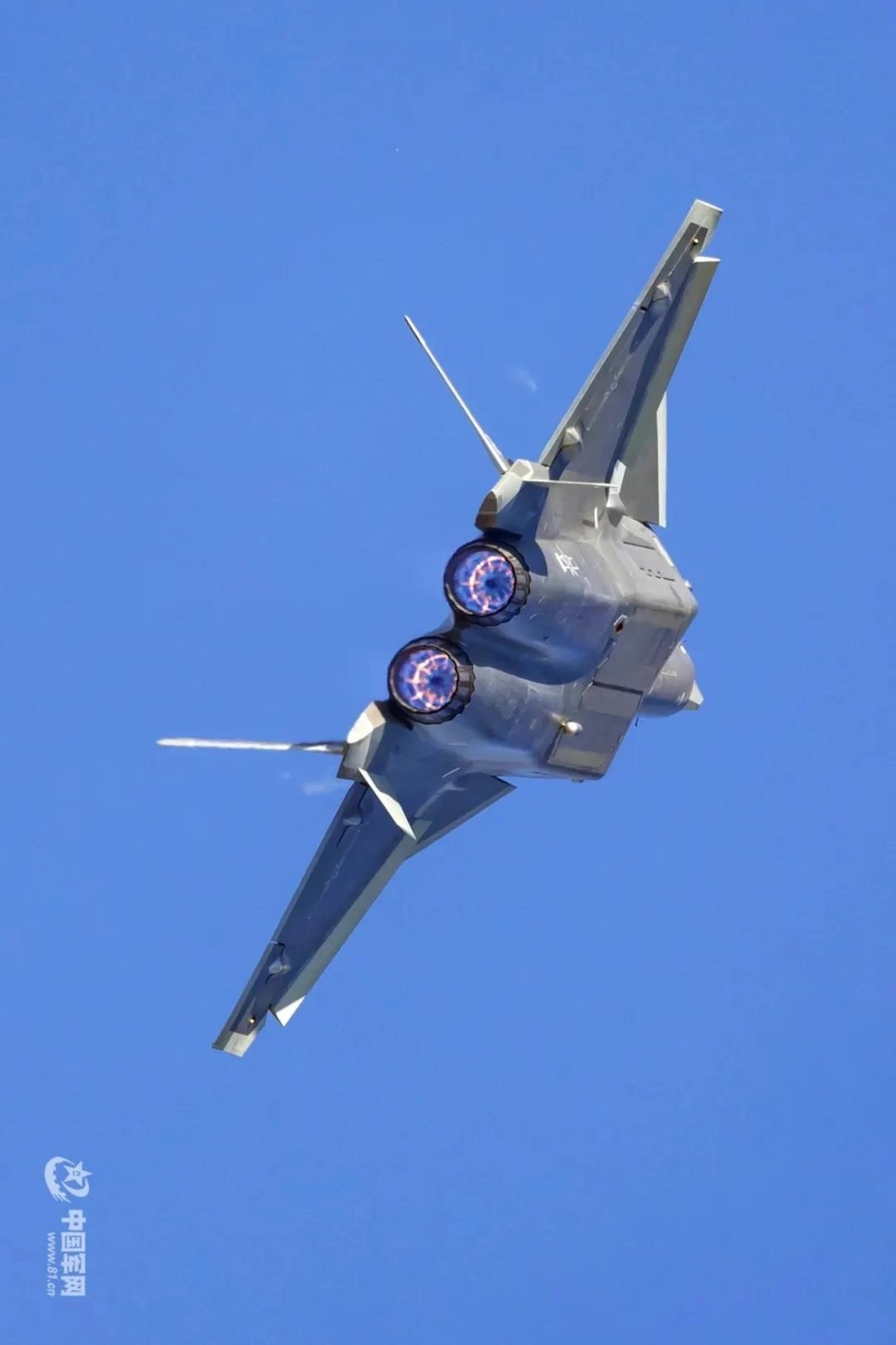 歼20农药机官方最新高清组图手动滑稽