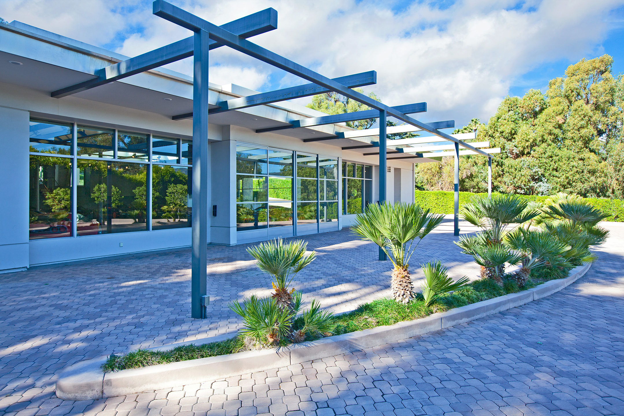 价值一千万美元的豪华私人车库,让你体验现实版的洛圣都