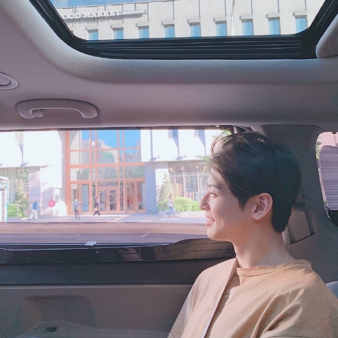 车银优弟弟:好好吃晚饭哦