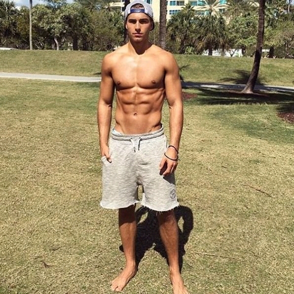 什么是人鱼线,怎么练人鱼线