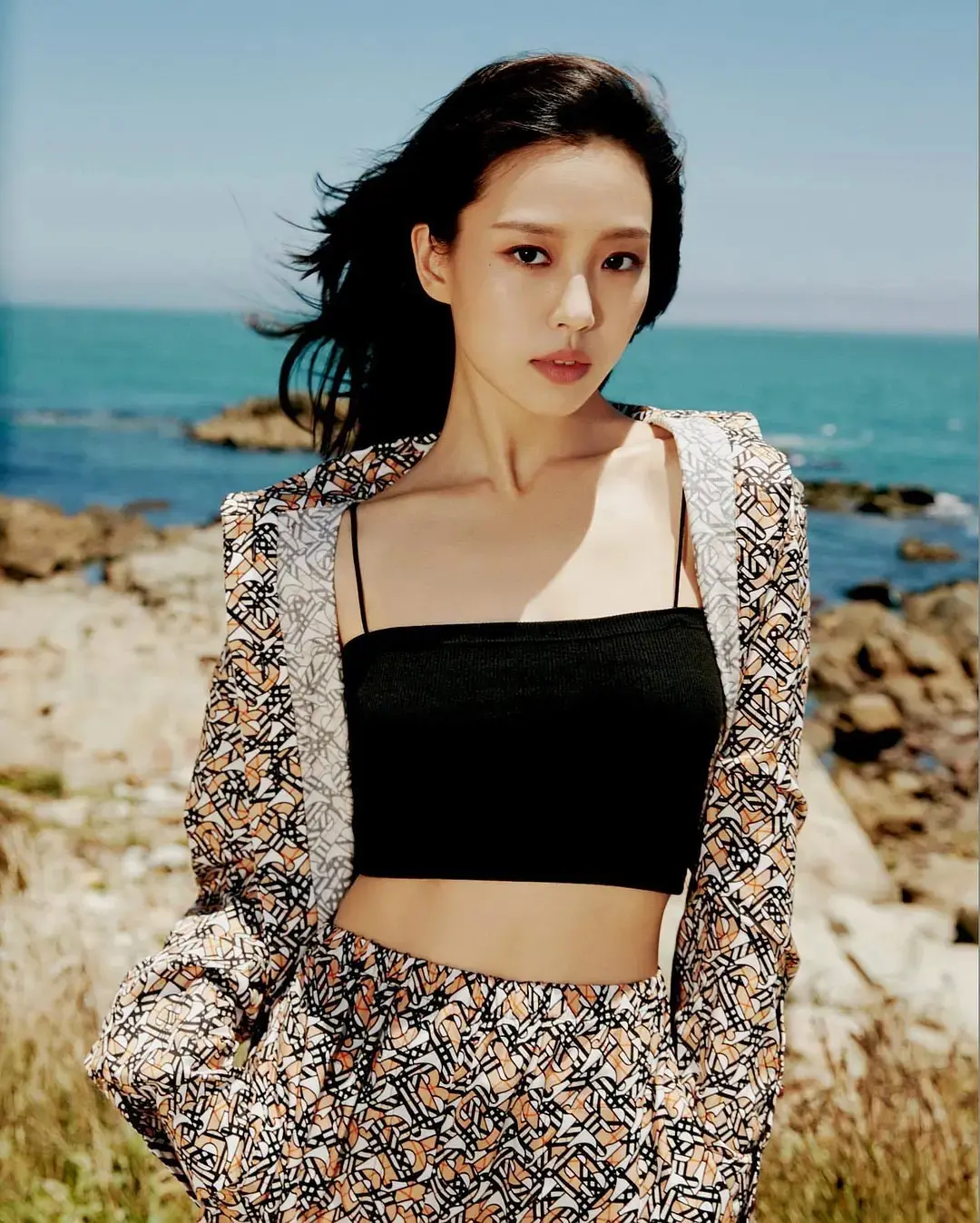 高旻示 相关图片 - 哔哩哔哩